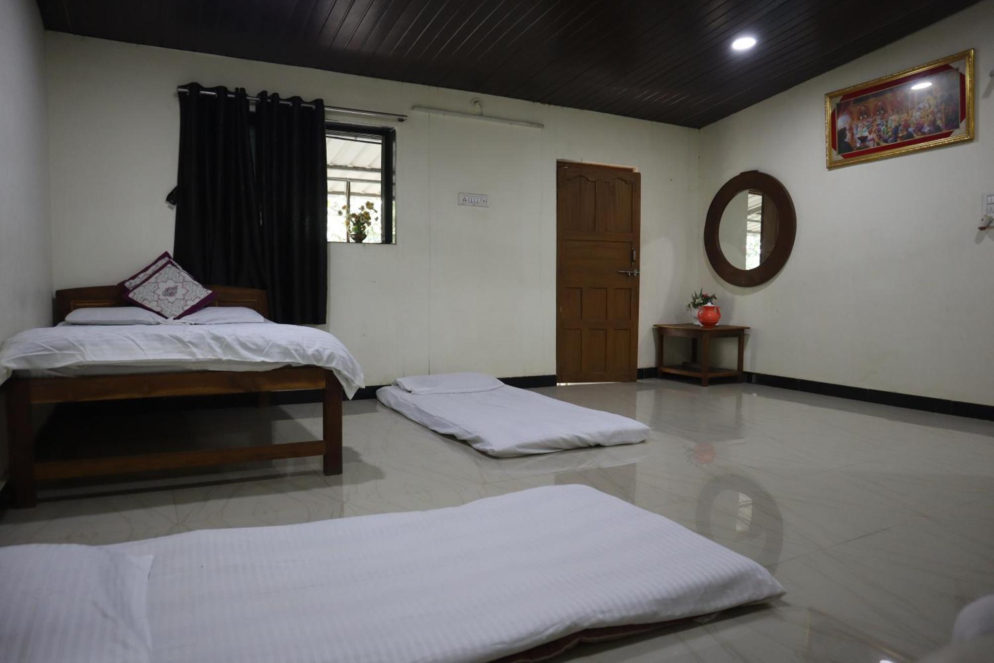 Gokul Cottage & Villa Revadanda Екстериор снимка